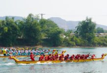 Sẵn sàng cho lễ hội đua thuyền truyền thống