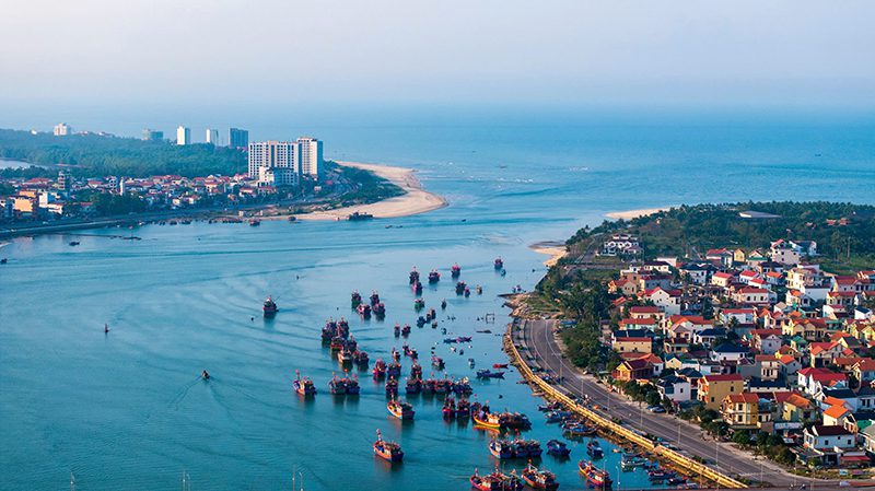 Thành phố xanh bên dòng Nhật Lệ.